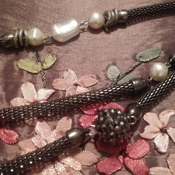 Ladies Black rope chain necklace - Picture 3 of 5
